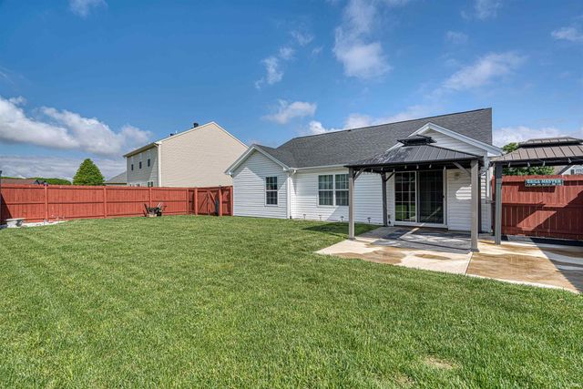 817 Candlestick Court, Evansville, IN 47725