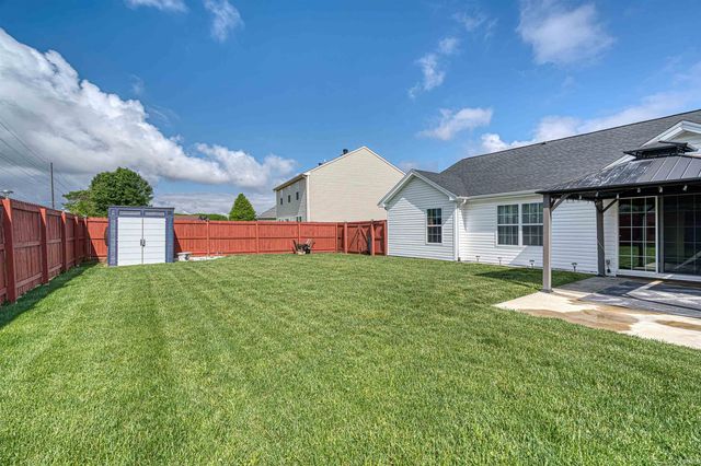 817 Candlestick Court, Evansville, IN 47725