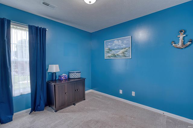 817 Candlestick Court, Evansville, IN 47725