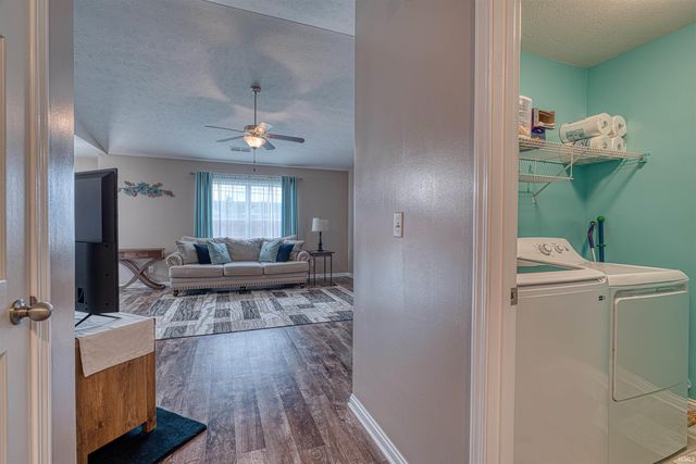 817 Candlestick Court, Evansville, IN 47725