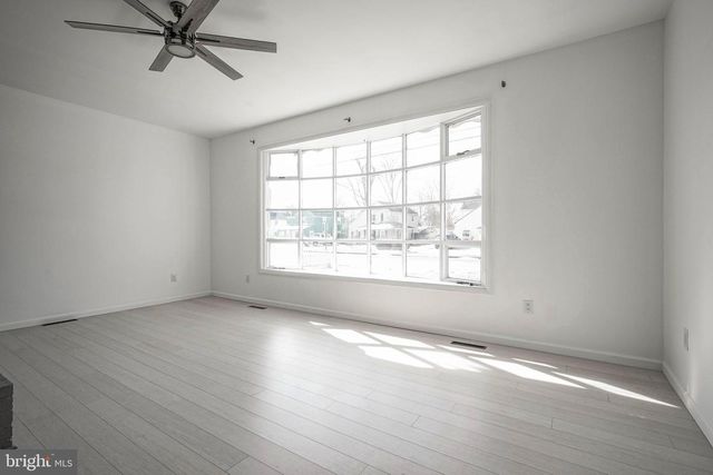 17 MAPLEWOOD AVE, Carneys Point, NJ 08069