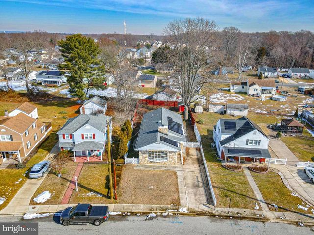 17 MAPLEWOOD AVE, Carneys Point, NJ 08069