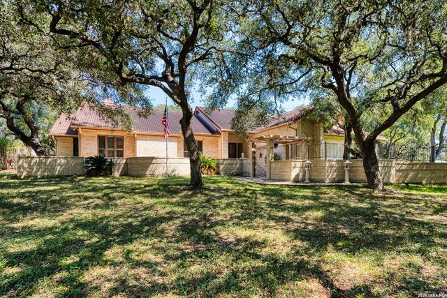 8135 Ridge North Dr, San Antonio, TX 78266