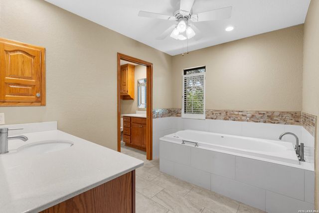8135 Ridge North Dr, San Antonio, TX 78266