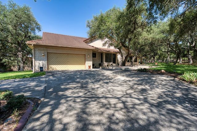 8135 Ridge North Dr, San Antonio, TX 78266
