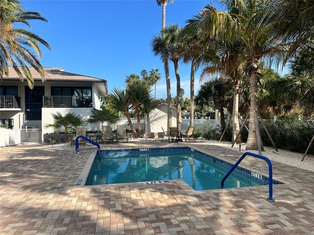 1001 POINT OF ROCKS ROAD 611, Sarasota, FL 34242