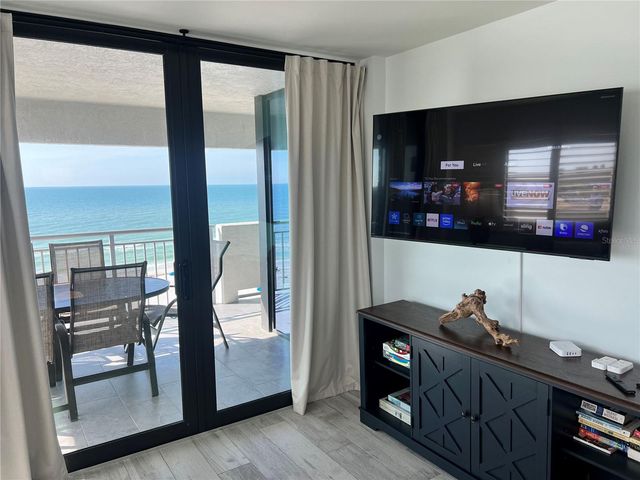 1001 POINT OF ROCKS ROAD 611, Sarasota, FL 34242