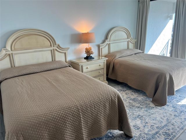 1001 POINT OF ROCKS ROAD 611, Sarasota, FL 34242