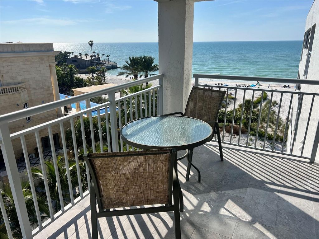 1001 POINT OF ROCKS ROAD 611, Sarasota, FL 34242