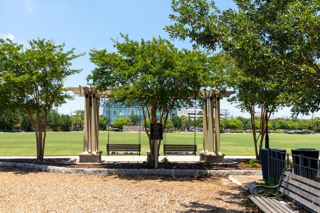 5 Gadsdenboro Street Apt 509, Charleston, SC 29401
