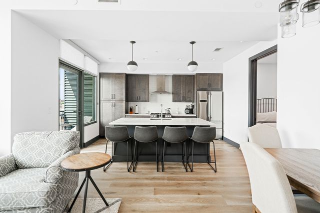 5 Gadsdenboro Street Apt 509, Charleston, SC 29401