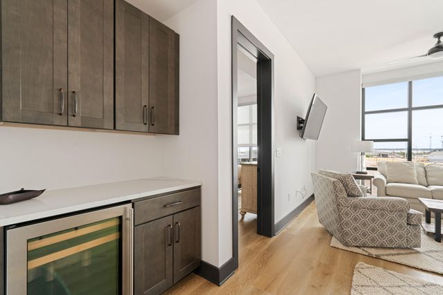 5 Gadsdenboro Street Apt 509, Charleston, SC 29401