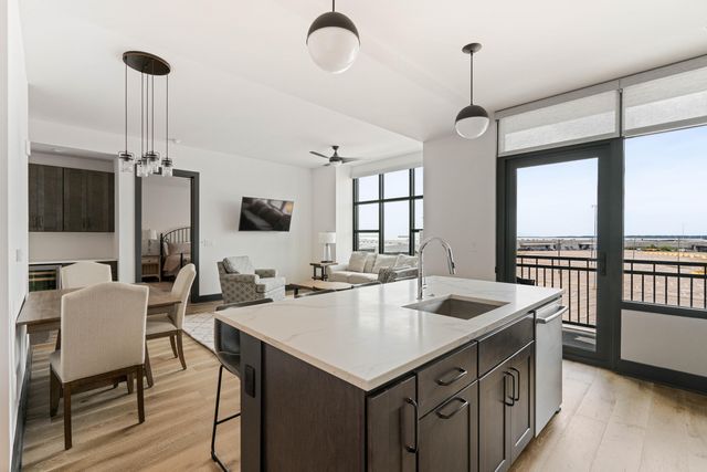 5 Gadsdenboro Street Apt 509, Charleston, SC 29401