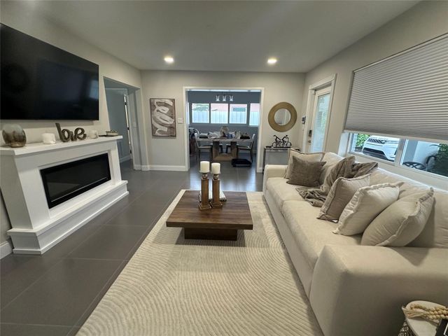 4801 NE 2nd, Fort Lauderdale, FL 33334