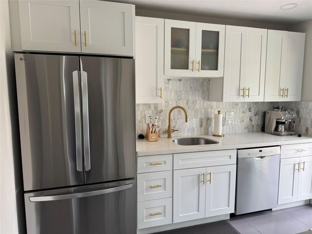 4801 NE 2nd, Fort Lauderdale, FL 33334