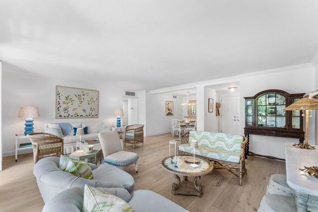 170 Chilean Avenue 2A, Palm Beach, FL 33480