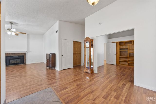 117 Sunrise Way, Tehachapi, CA 93561