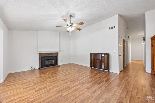 117 Sunrise Way, Tehachapi, CA 93561