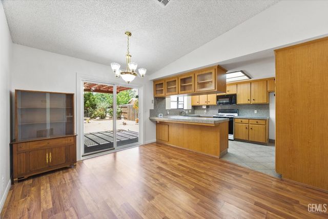 117 Sunrise Way, Tehachapi, CA 93561