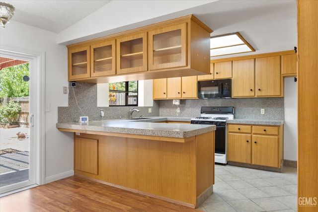 117 Sunrise Way, Tehachapi, CA 93561