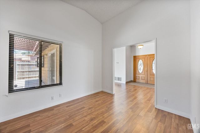 117 Sunrise Way, Tehachapi, CA 93561