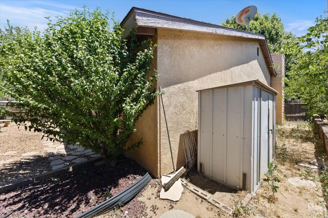 117 Sunrise Way, Tehachapi, CA 93561