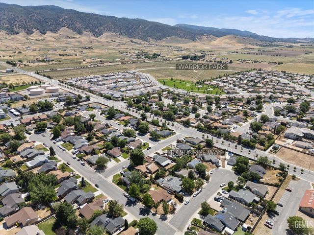 117 Sunrise Way, Tehachapi, CA 93561