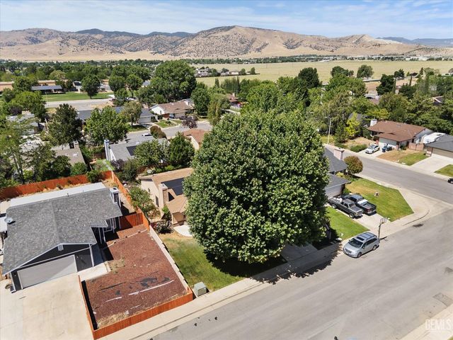 117 Sunrise Way, Tehachapi, CA 93561