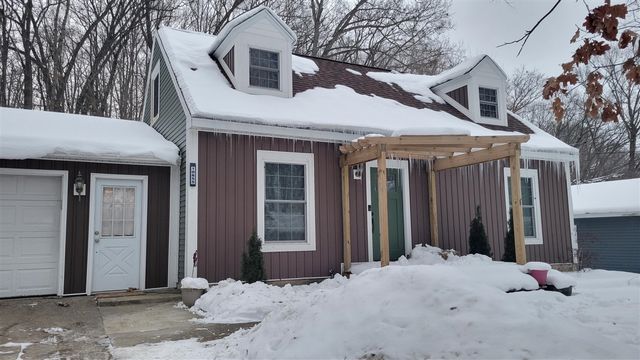 10855 Woodbushe Drive, Lowell, MI 49331