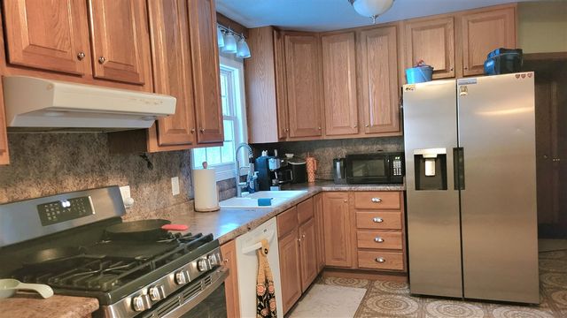 10855 Woodbushe Drive, Lowell, MI 49331
