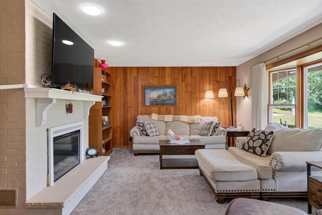 5704 E Oak Trail, Milton, WI 53563