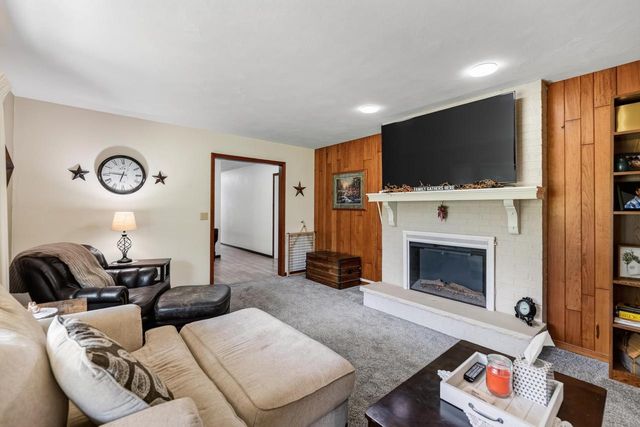 5704 E Oak Trail, Milton, WI 53563