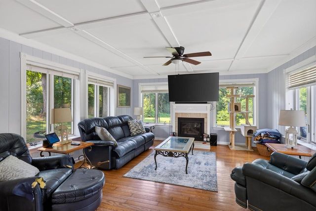 5704 E Oak Trail, Milton, WI 53563