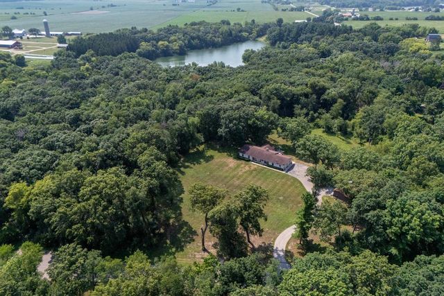 5704 E Oak Trail, Milton, WI 53563