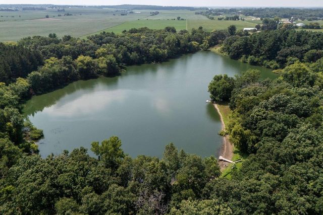 5704 E Oak Trail, Milton, WI 53563