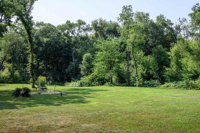 5704 E Oak Trail, Milton, WI 53563