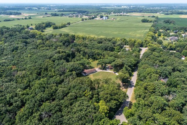 5704 E Oak Trail, Milton, WI 53563