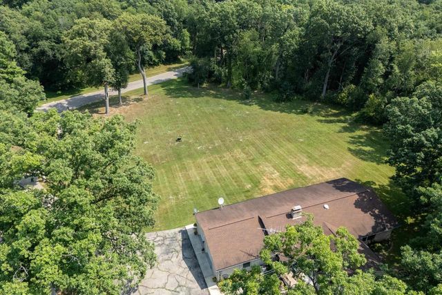 5704 E Oak Trail, Milton, WI 53563