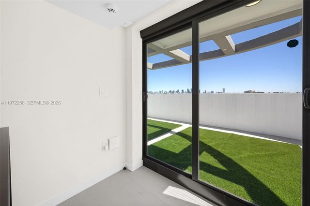 2688 SW 25th Avenue 1, Miami, FL 33133