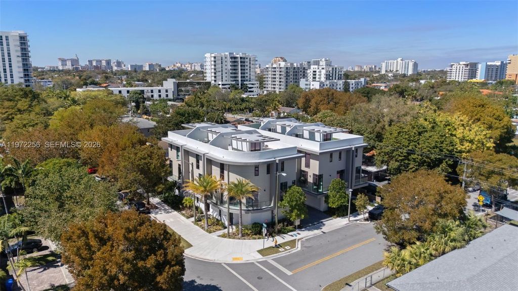 2688 SW 25th Avenue 1, Miami, FL 33133