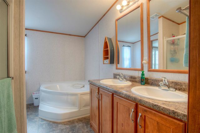 179 Mercury Drive, Trinity, TX 75862