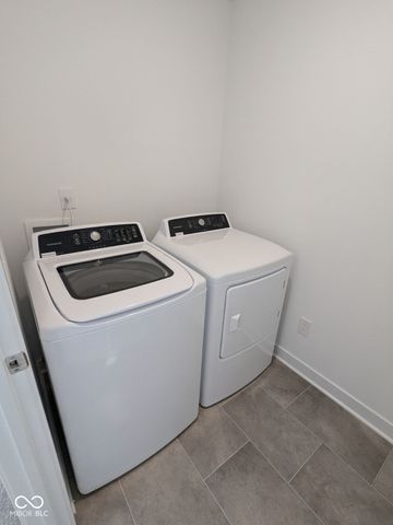 6584 Willow Way, Mccordsville, IN 46055