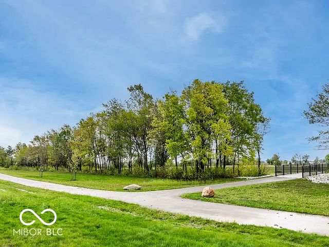 6584 Willow Way, Mccordsville, IN 46055