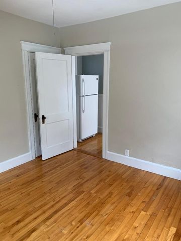 40 Abbott Street 3L, Worcester, MA 01602