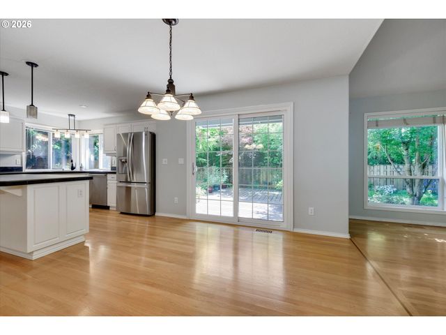 2355 OSTMAN Rd, West Linn, OR 97068