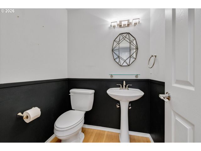 2355 OSTMAN Rd, West Linn, OR 97068