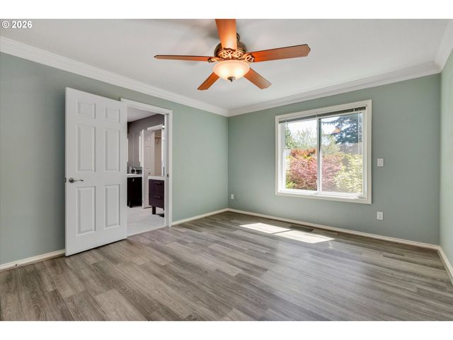 2355 OSTMAN Rd, West Linn, OR 97068