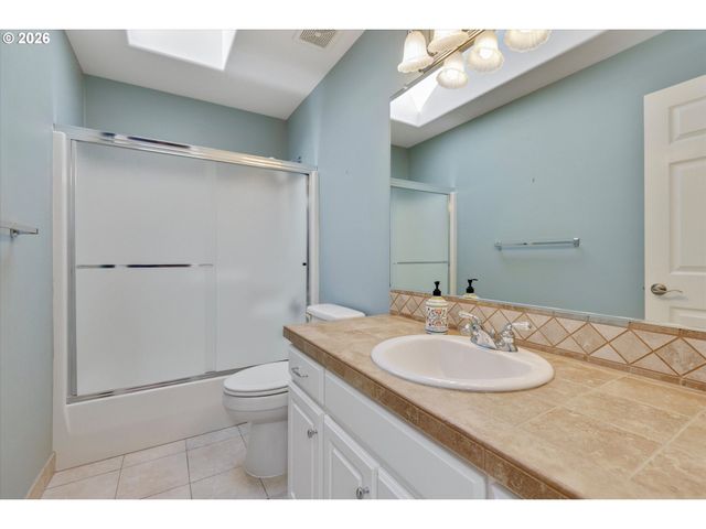 2355 OSTMAN Rd, West Linn, OR 97068