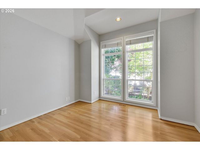 2355 OSTMAN Rd, West Linn, OR 97068