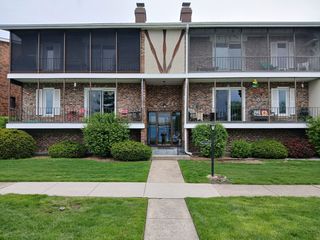 11323 S Roberts Road C, Palos Hills, IL 60465